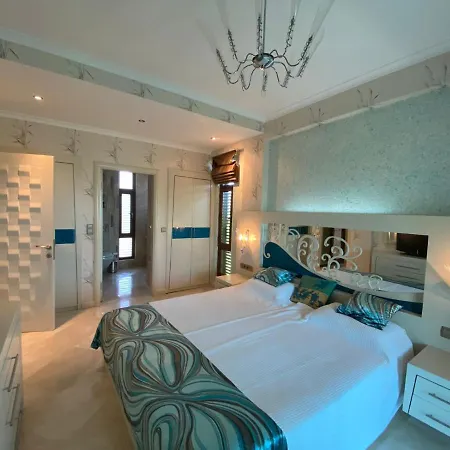 Luxury 3 Bedrooms Villa,Private Pool Gold City Villa