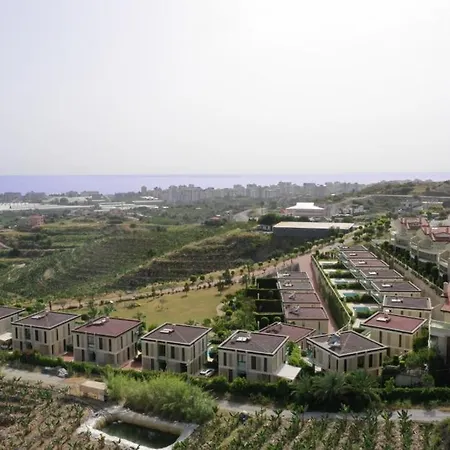 Luxury 3 Bedrooms Villa,Private Pool Gold City * Алания
